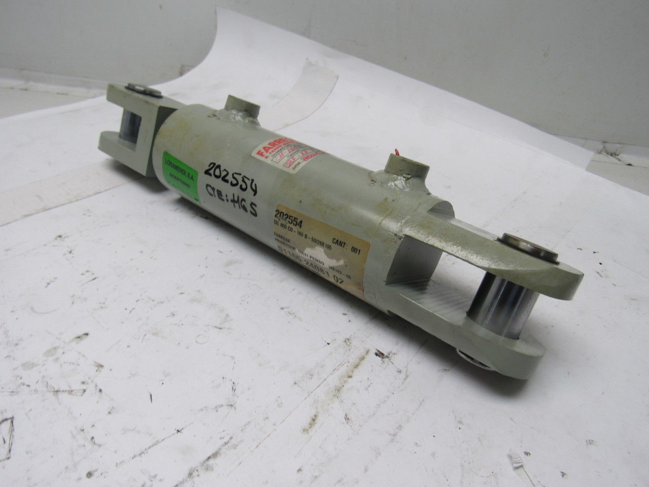 Loramendi Welded Hydraulic Cylinder 40mm Bore 90mm Stroke Clevis Ends
