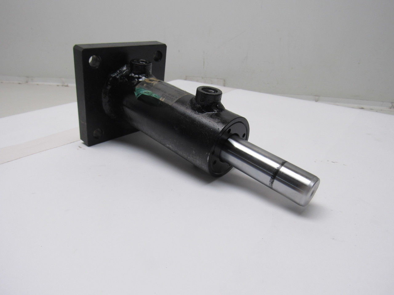 Loramendi 202.625 Double Ended Hydraulic Cylinder 50mm Bore 56mm Stroke