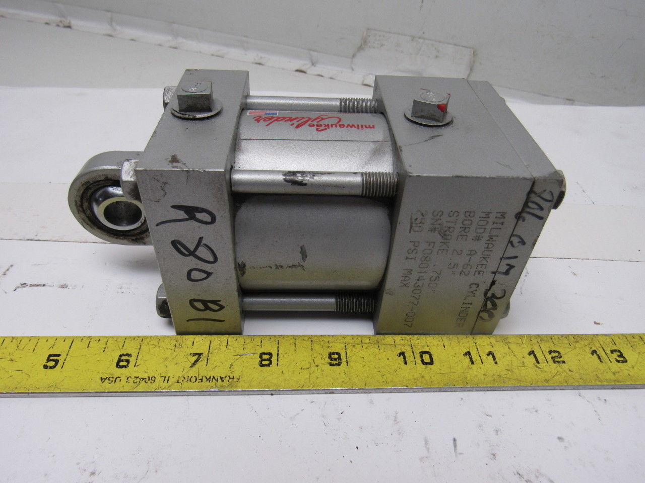 Milwaukee A62 Pneumatic Air Tie Rod Cylinder 2-1/2" Bore 3/4" Stroke Rod Clevis