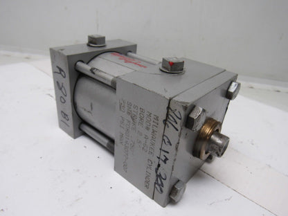 Milwaukee A62 Pneumatic Air Tie Rod Cylinder 2-1/2" Bore 3/4" Stroke Rod Clevis