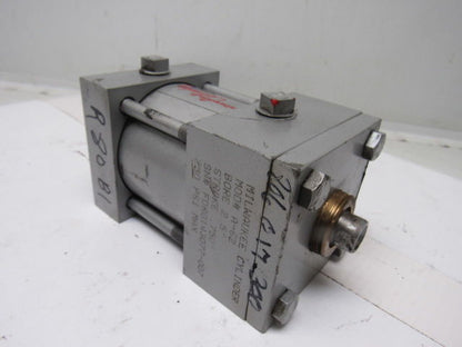Milwaukee A62 Pneumatic Air Tie Rod Cylinder 2-1/2" Bore 3/4" Stroke Rod Clevis