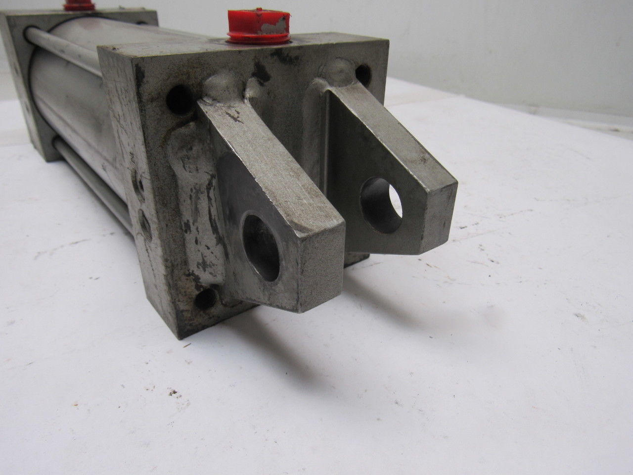Milwaukee A-61 Pneumatic Air Tie Rod Cylinder 3-1/4" Bore 6-1/4" Stroke
