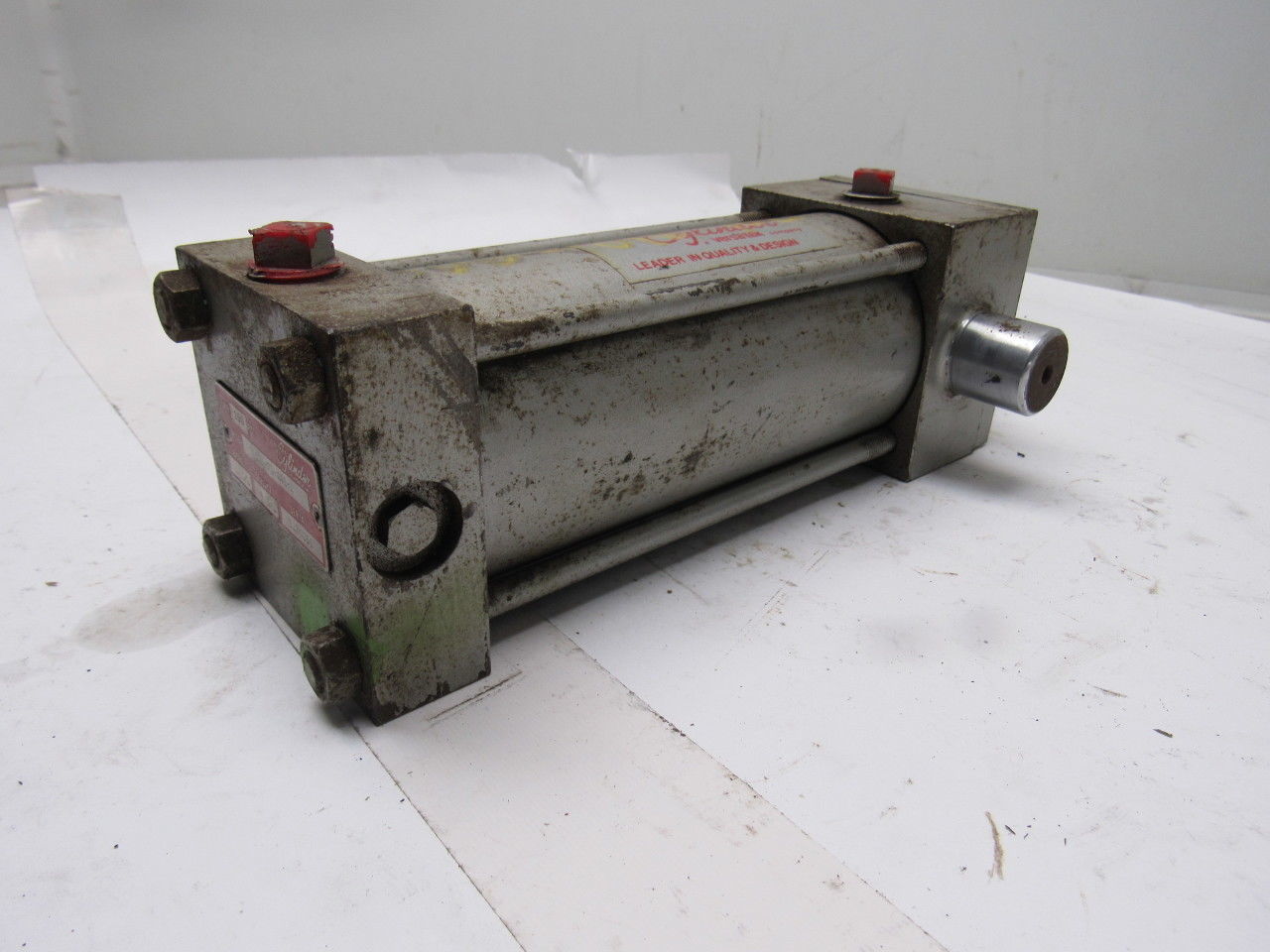 Milwaukee 121-71-24S-2 Pneumatic Air Cylinder 2-1/2" Bore X 7-1/2" Stroke