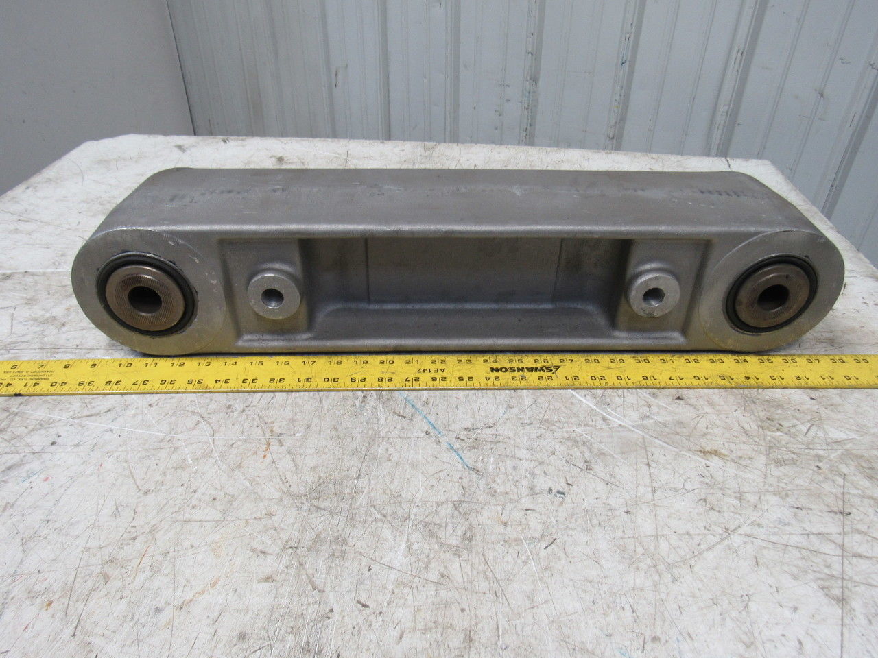 22240-1-R Aluminum Vibratory Shaker Conveyor Rocker Stabilizer Arm 28-1/4" OAL