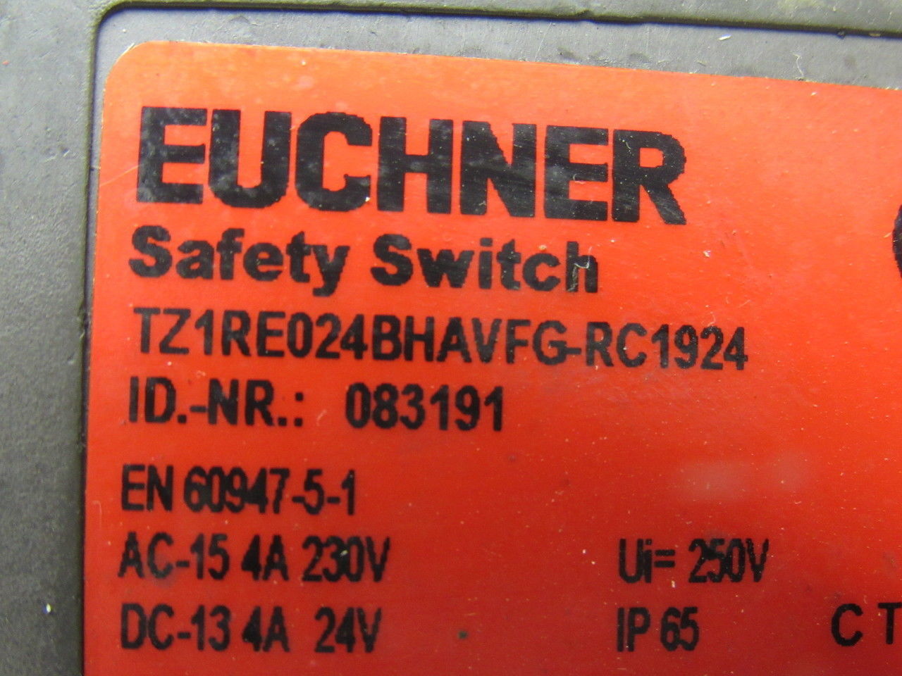 Euchner TZ1RE024BHAVFG-RC1924 Mechanical Release Safety Switch W/Actuator