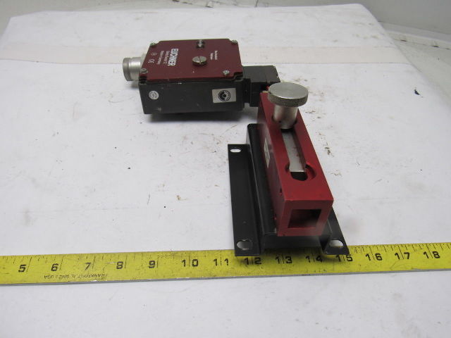 Euchner TZ1RE024BHAVFG-RC1924 Mechanical Release Safety Switch W/Actuator