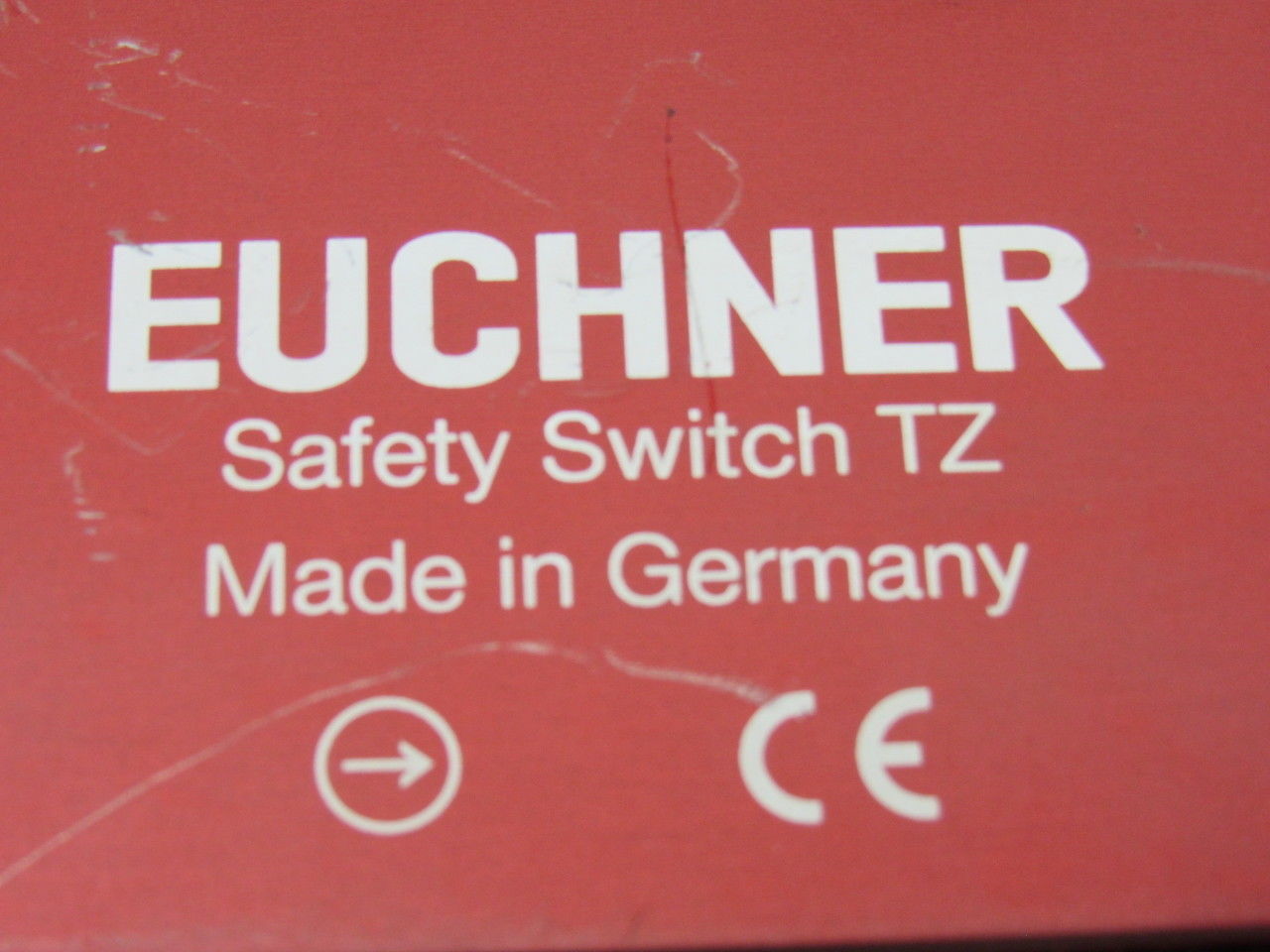 Euchner TZ1RE024BHAVFG-RC1924 Mechanical Release Safety Switch W/Actuator
