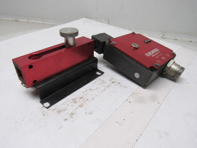 Euchner TZ1LE024BHA Mechanical Release Safety Switch W/Actuator