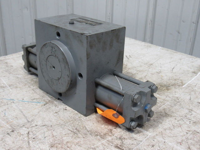 Ohio Oscillator A4000 94° Turn 1/4 Turn Rotary Actuator 2" Male Spline SAE10B