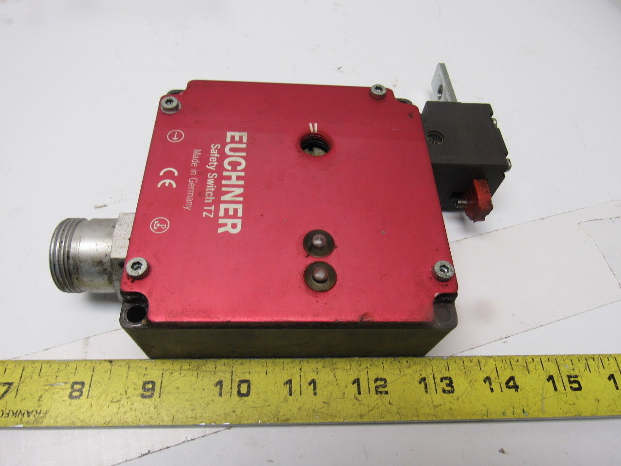 Euchner TZ1LE024BHA Mechanical Release Safety Switch W/Actuator