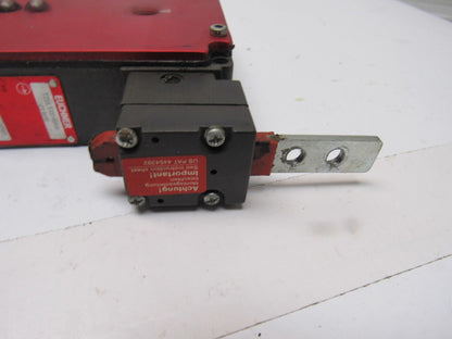 Euchner TZ1LE024BHA Mechanical Release Safety Switch W/Actuator