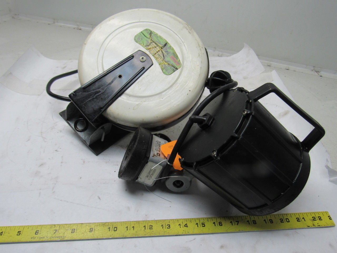 Waldmann HGWK-70-24VAC Waterproof Halogen Machine Light 24V W/26' Cord W/Reel
