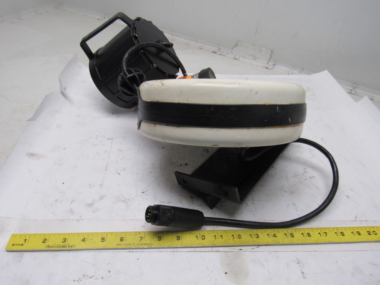 Waldmann HGWK-70-24VAC Waterproof Halogen Machine Light 24V W/26' Cord W/Reel
