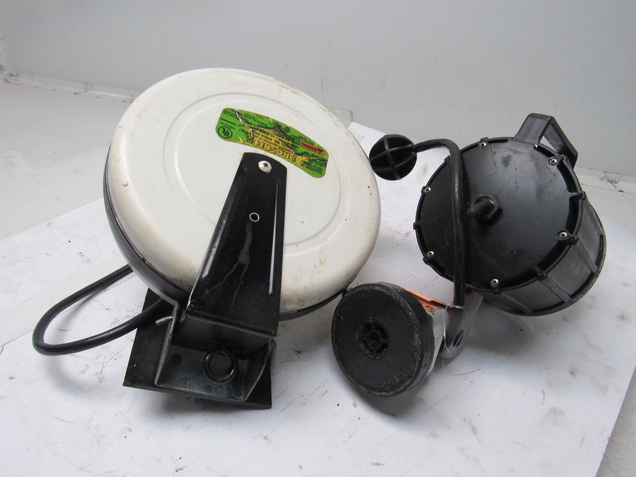 Waldmann HGWK-70-24VAC Waterproof Halogen Machine Light 24V W/26' Cord W/Reel