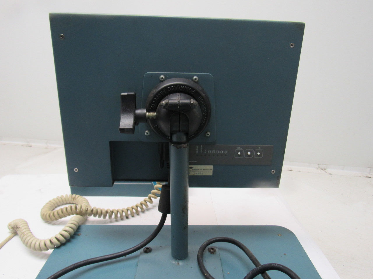 K J Law G2500 M3300-ES03 Ultra Gage Key Box Pad & 10" Monitor Display