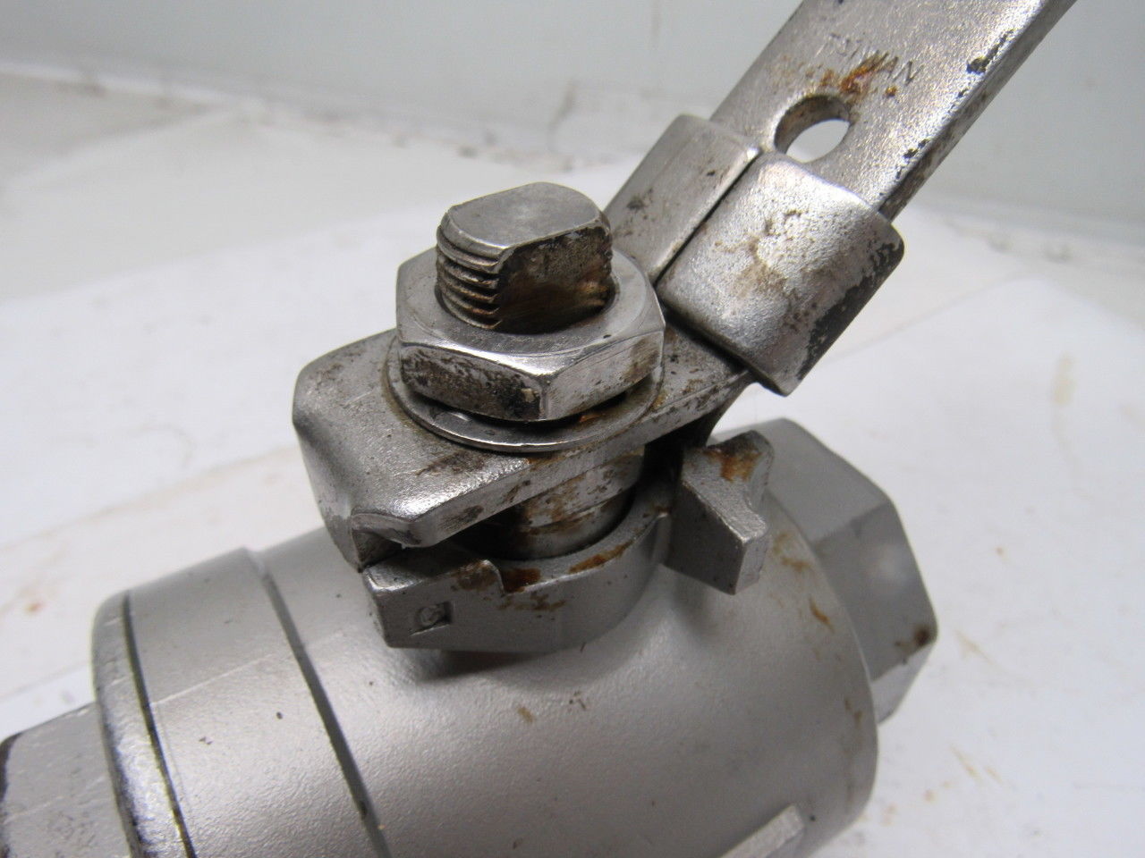 Jamesbury CF8M 1-1/2" Threaded Ball Valve Stainless Steel 1000CWP