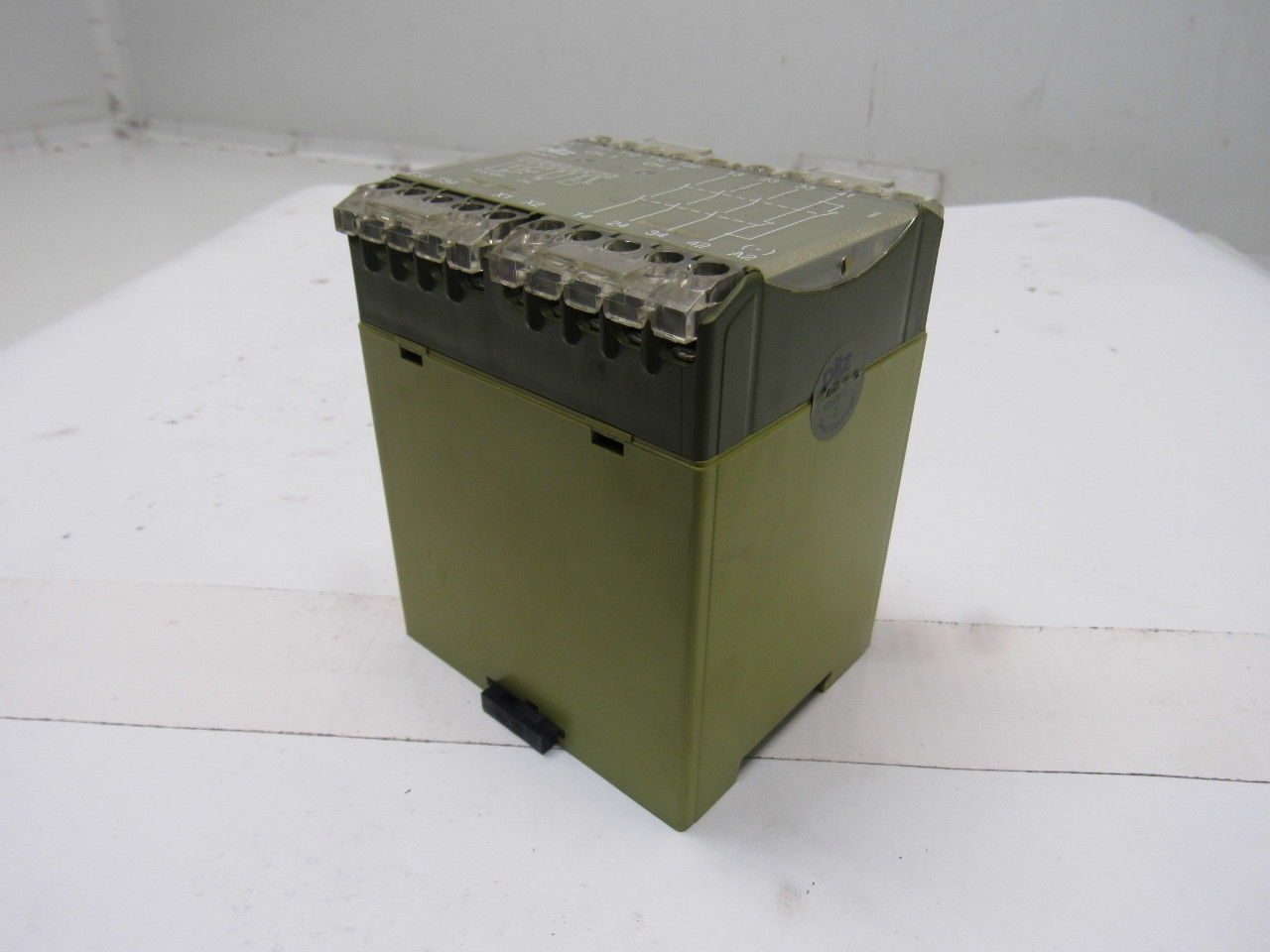 Pilz PNOZ 1 3S/1O ID Nr. 475695 E-Stop Safety Gate Relay 24VDC