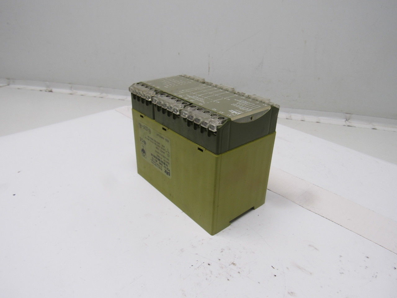 Pilz 474965 Delayed Expander Module Safety Relay 24VDC
