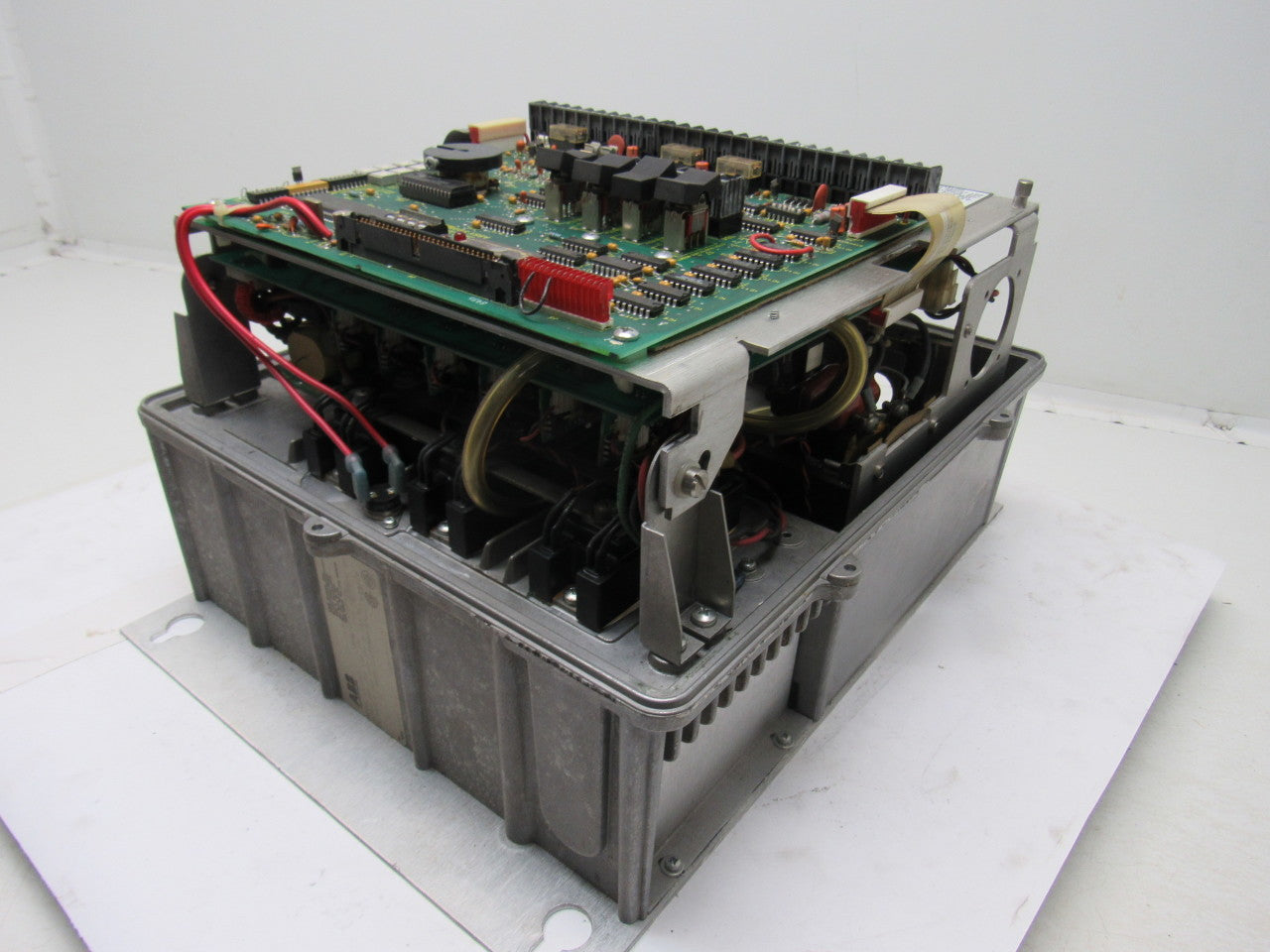 ABB V01202A09 208-460VAC Input 0-460V 0-180Hz Out Variable Frequency Drive VFD