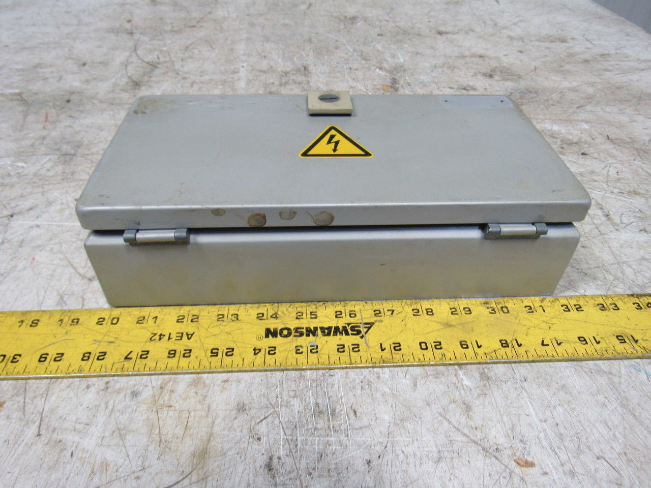 Phoenix Contact 2719470 Coupling module IBS CT 24 IO GT-T W/Enclosure