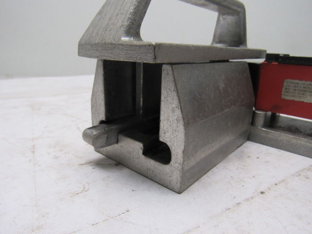 Allen Bradley 802F-E60M10-S7 300VAC Safety Interlock Switch W/L.H. Door Handle
