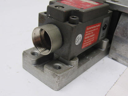 Euchner NZ1VZ-538 E Safety Interlock Switch W/ Door Handle Actuator