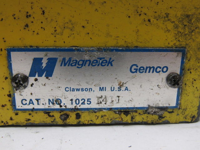 MagneTek Gemco 10251411 Type B 600V AC/DC Guarded Foot Pedal Operator Switch