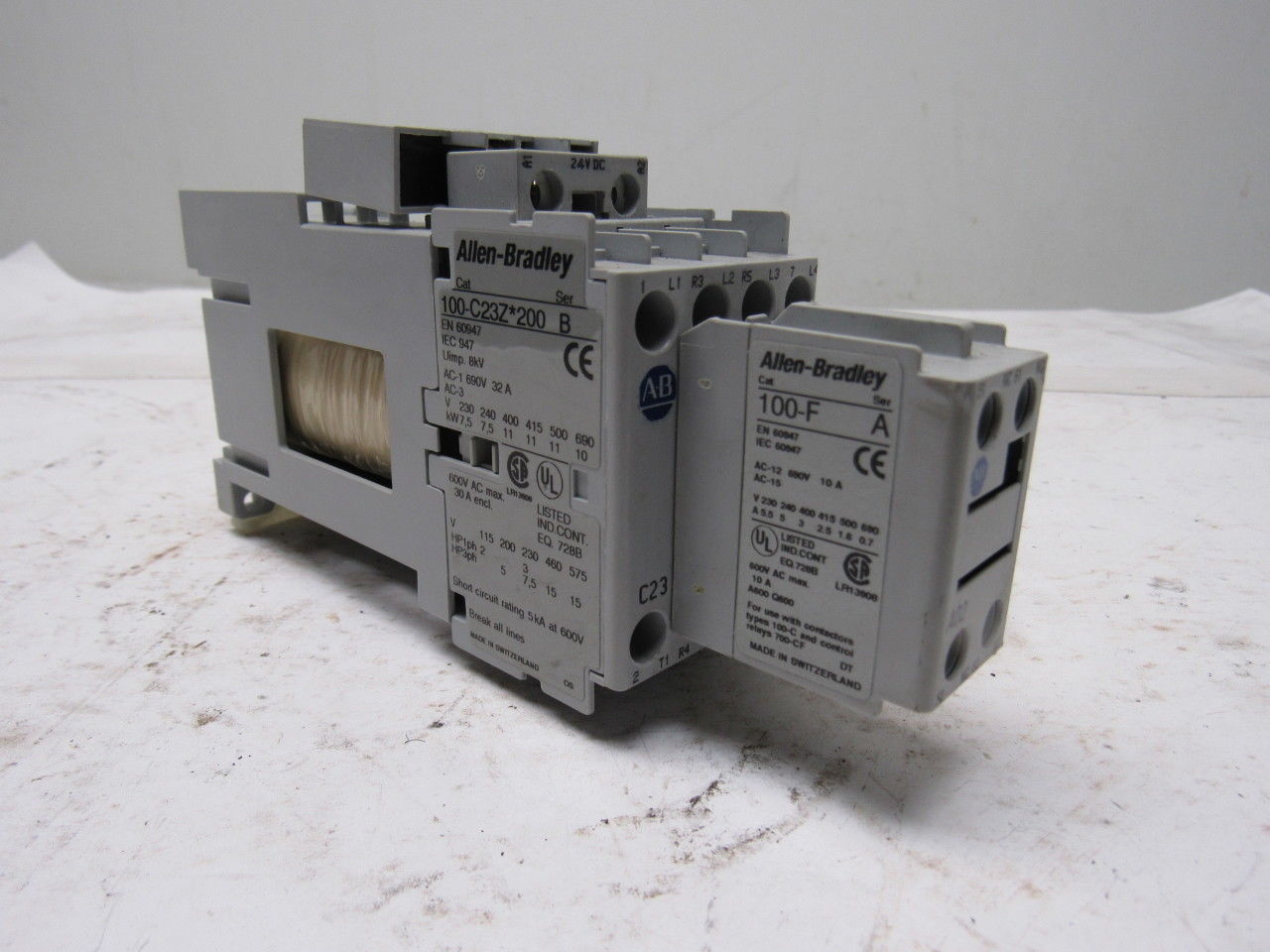 Allen Bradley 100-C23Z*200  100-C23ZJ200 Ser B 600V 30A IEC Contactor 24VDC Coil