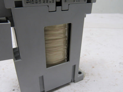 Allen Bradley 100-C23Z*200  100-C23ZJ200 Ser B 600V 30A IEC Contactor 24VDC Coil