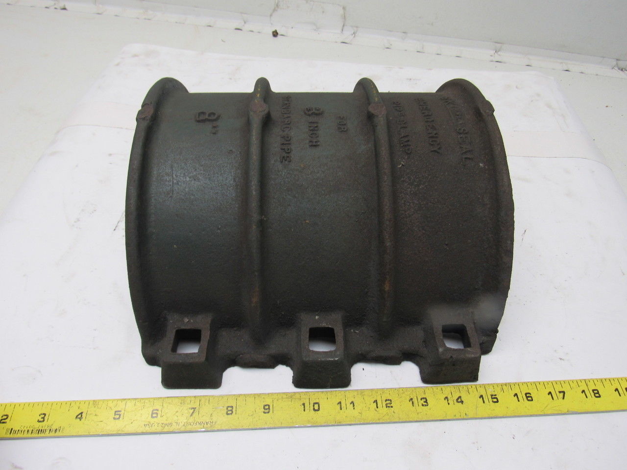 Skinner Seal 8" Standard Pipe Emergency Clamp Repair No Bolts