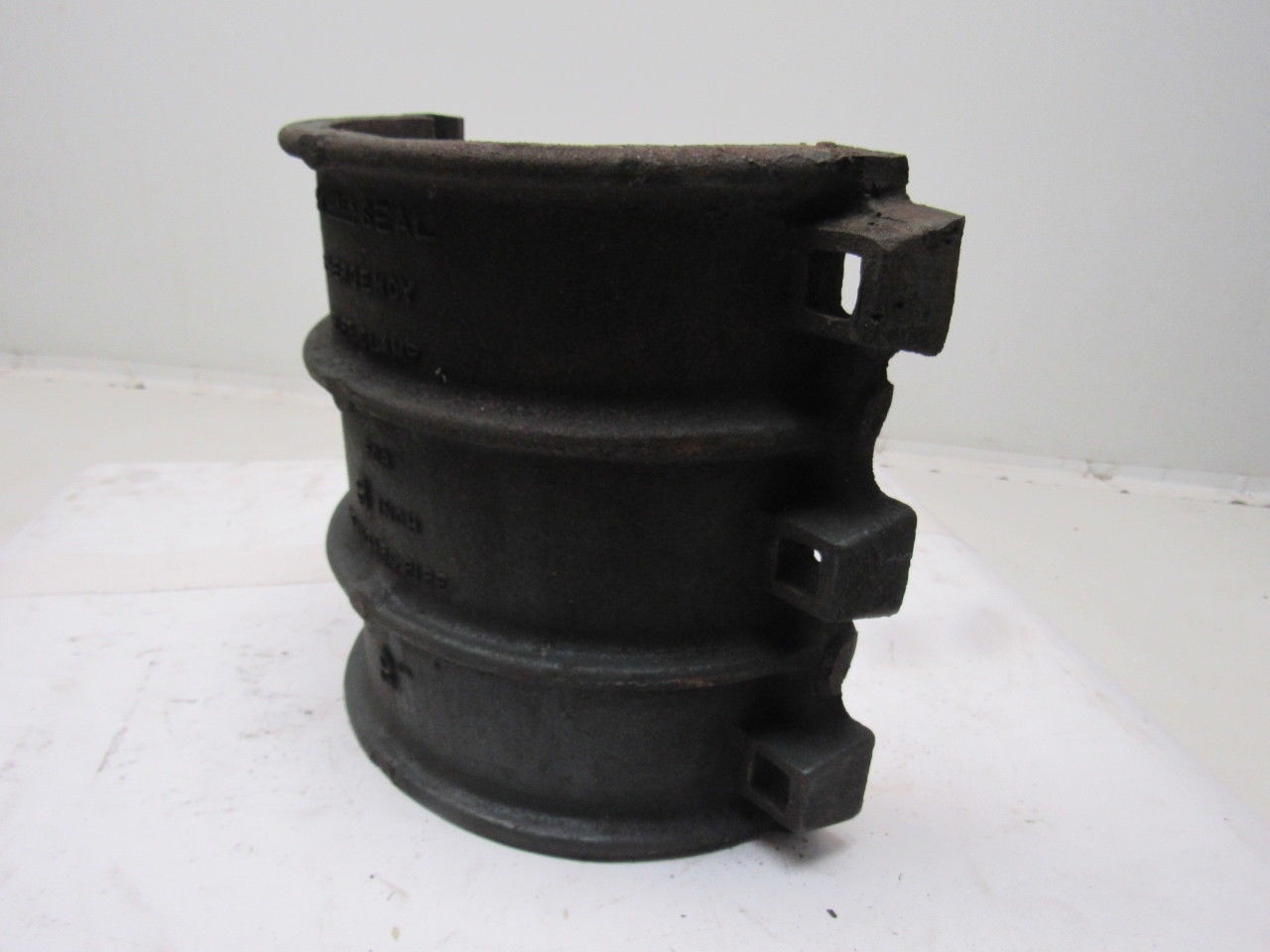 Skinner Seal 8" Standard Pipe Emergency Clamp Repair No Bolts