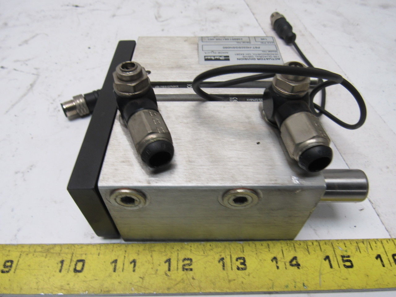 Parker P5T-H032SGSN050 Compact Guided Pneumatic Cylinder 32mm Bore 050mm Stroke