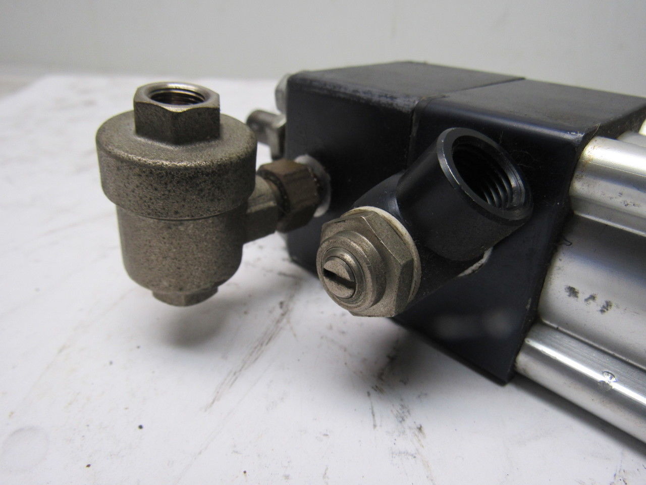 Parker 40 CTMPRLRS14MC-50.00 Rod Lock Pneumatic Cylinder 40mm Bore 50mm Stroke