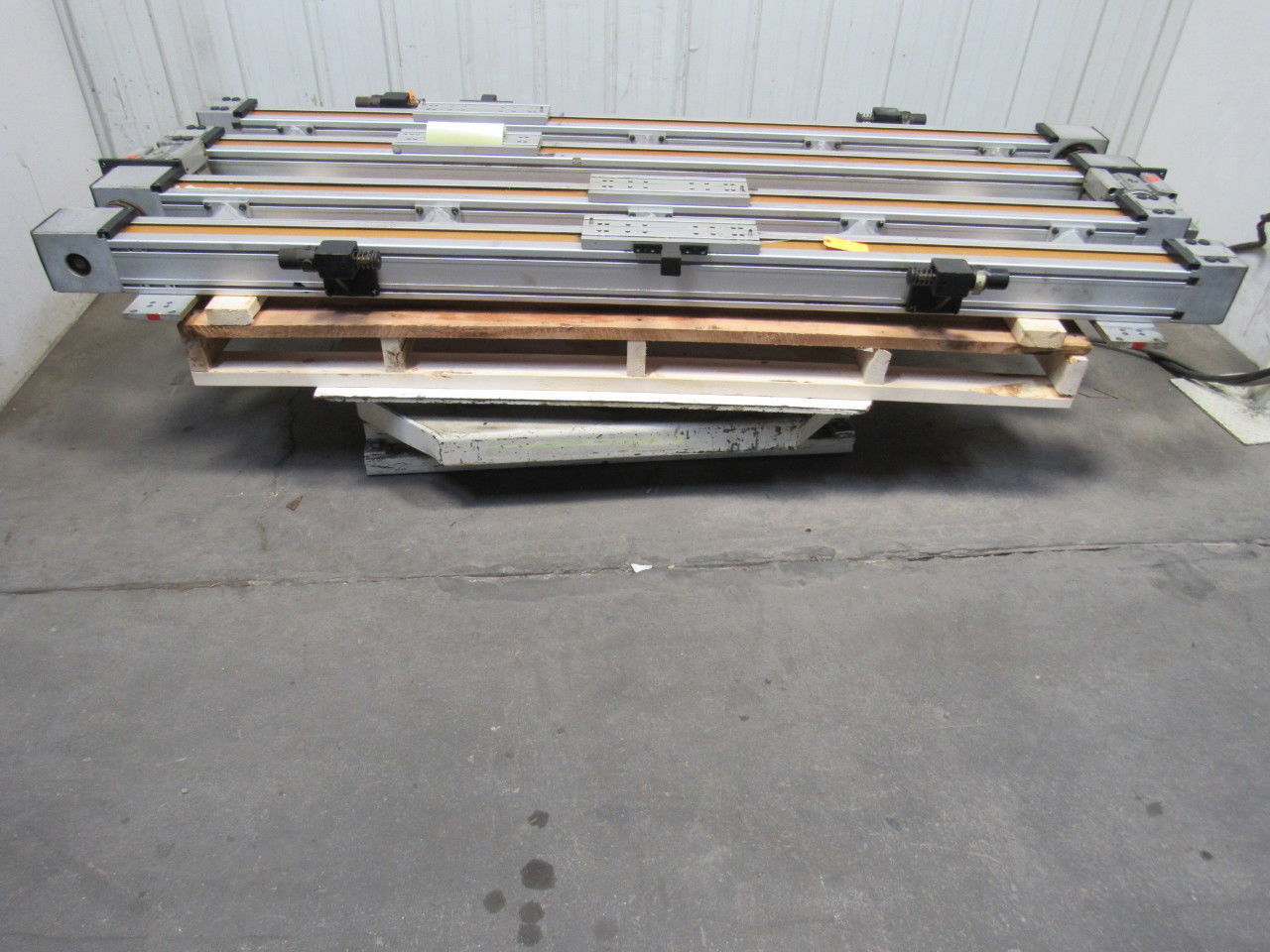 SNR Tandem Parallel Belt Drive Linear Actuator 79" Travel