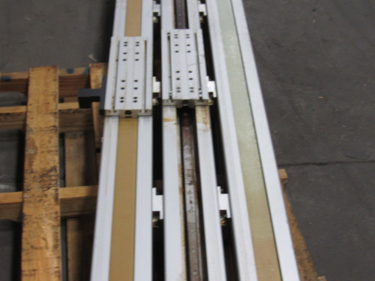 SNR Tandem  Belt Drive Linear Actuator 93" Travel W/Gear Box &  Non-powered Slid