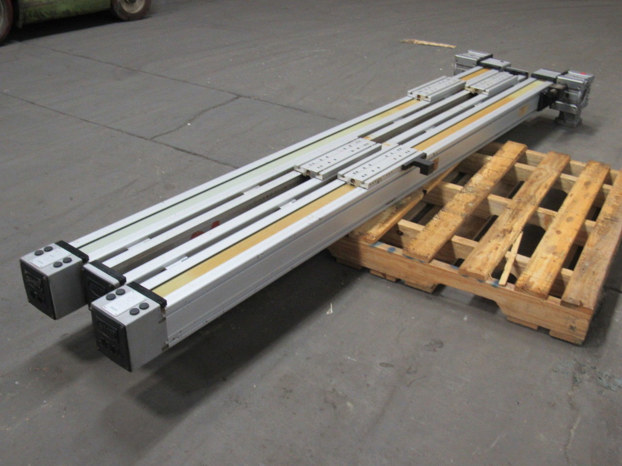 SNR Tandem  Belt Drive Linear Actuator 93" Travel W/Gear Box &  Non-powered Slid