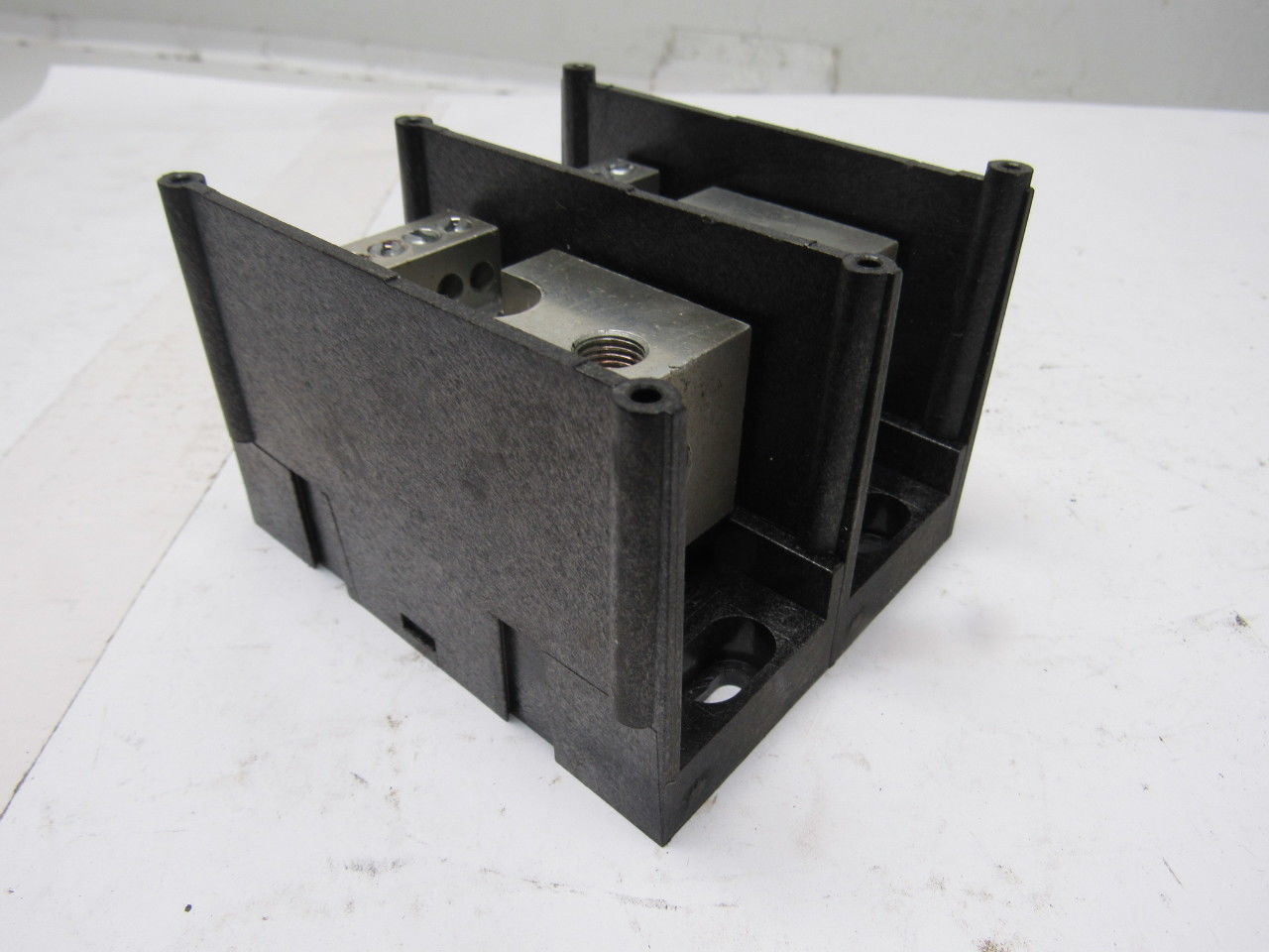 Gould Shawmut 66592  600V 2 Pole 2/0-#14 Line To 10 #6-#14 Wire Terminal Block