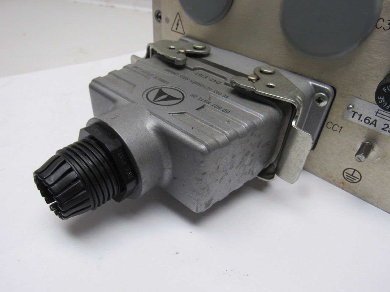 Control Gaging Inc 900901-101-2000 Model 900 Gaging Monitor Control 110V