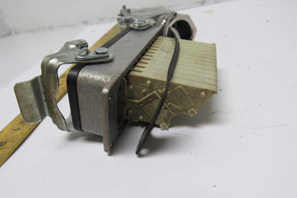 HTS 24 Pin Side Entry Panel Mount Electrical Connector 600V
