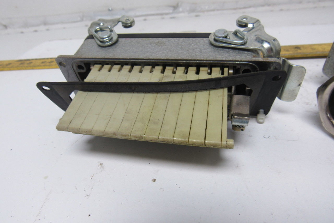 HTS 24 Pin Side Entry Panel Mount Electrical Connector 600V