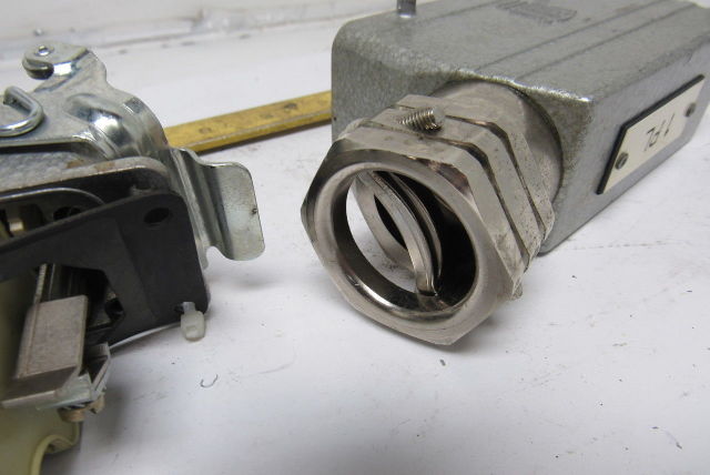 HTS 24 Pin Side Entry Panel Mount Electrical Connector 600V