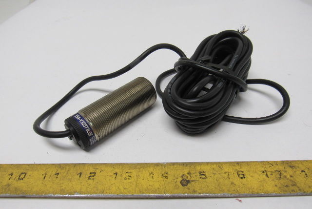 Telemecanique XSA-V32373L05 12-48VDC Inductive Proximity Sensor 81mm