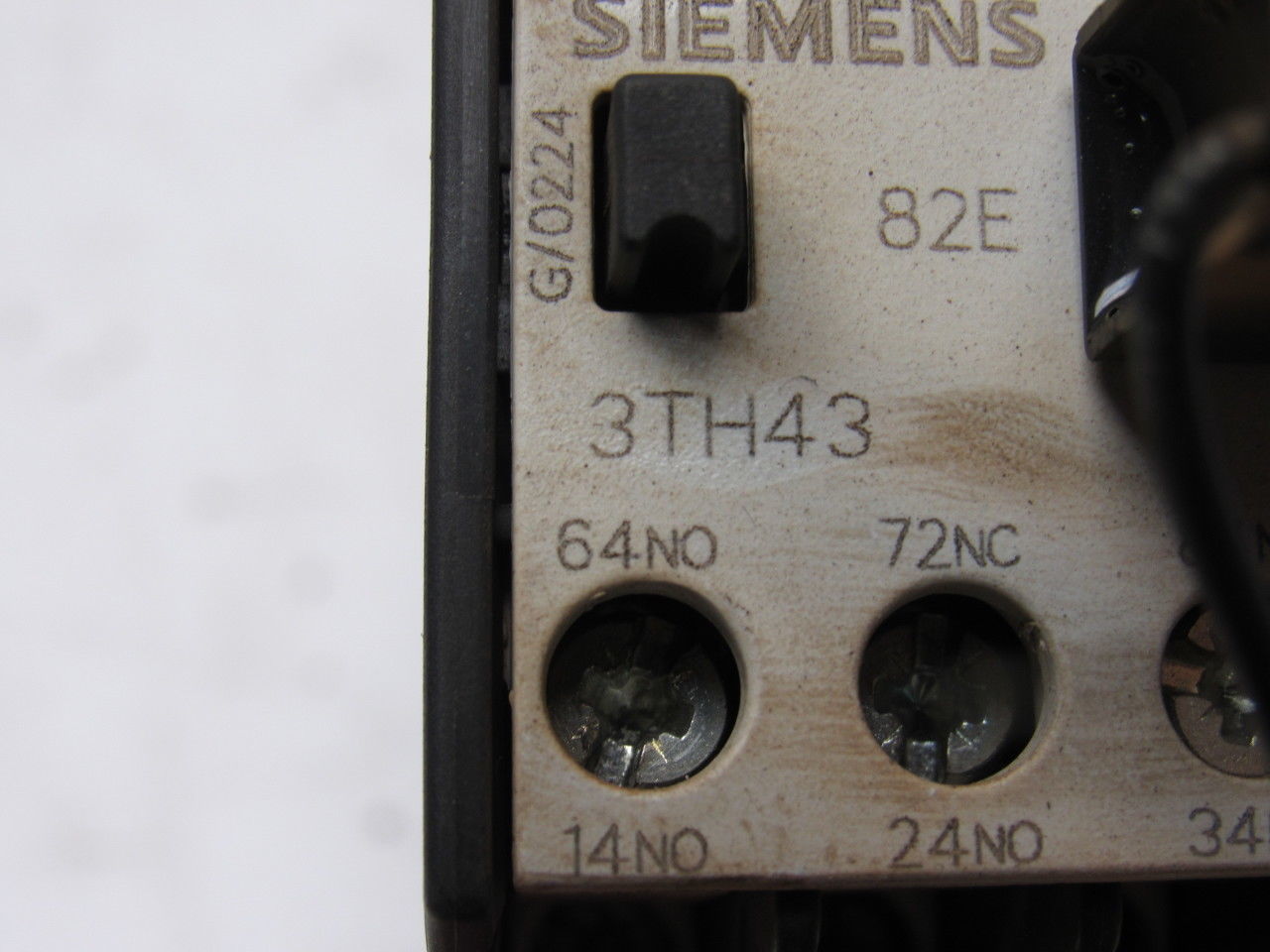 Siemens 3TH43 3TH4382-0B 690V 8NO 2NC Contactor 24V Coil