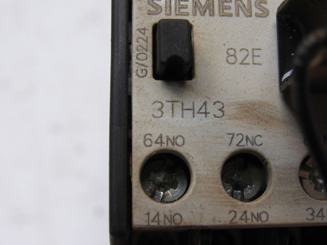 Siemens 3TH43 3TH4382-0B 690V 8NO 2NC Contactor 24V Coil