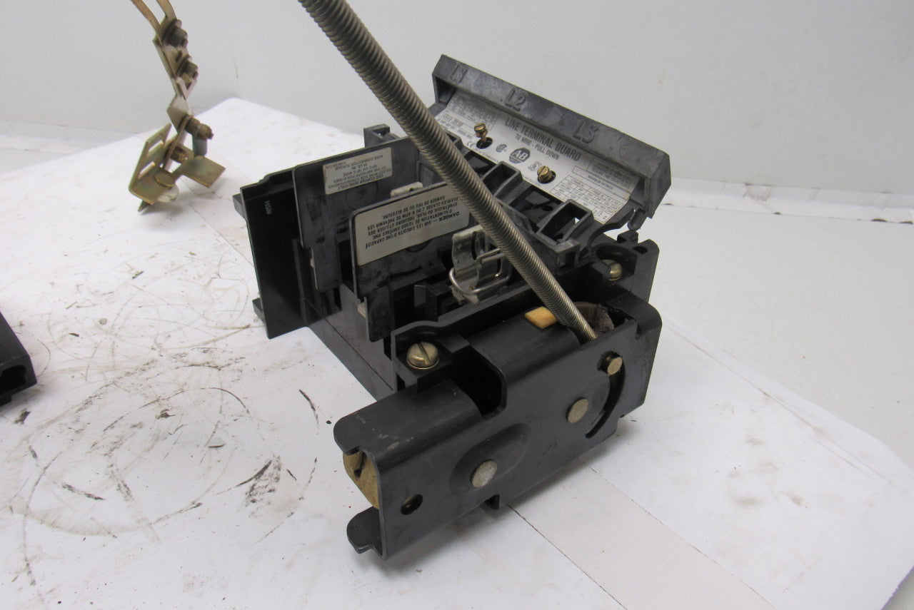 Allen Bradley 1494V-DS30 Ser A Disconnect Switch 30A 600V Fused W/Operator
