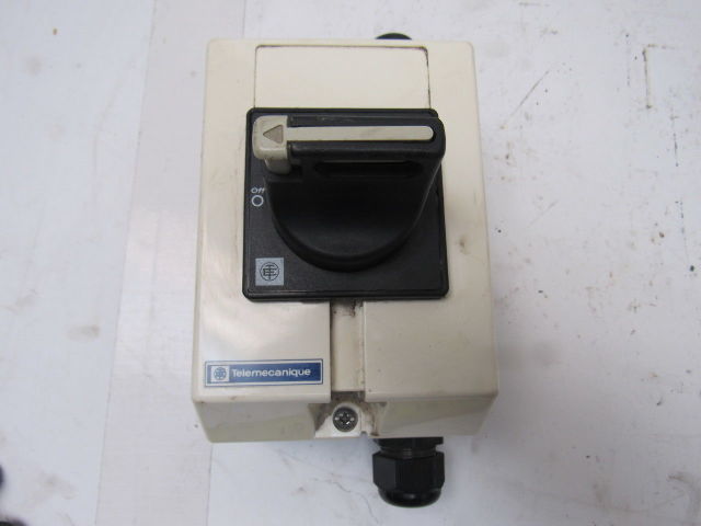 Telemecanique V02 10A Switch W/Aux Contacts & Enclosure