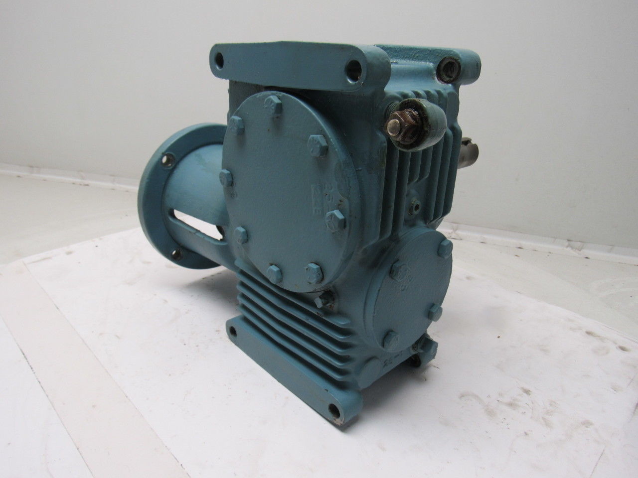 Textron HHV25B785M-8BR Gear Box Speed Reducer 10:1 Ratio 7 ARC Backlash Min