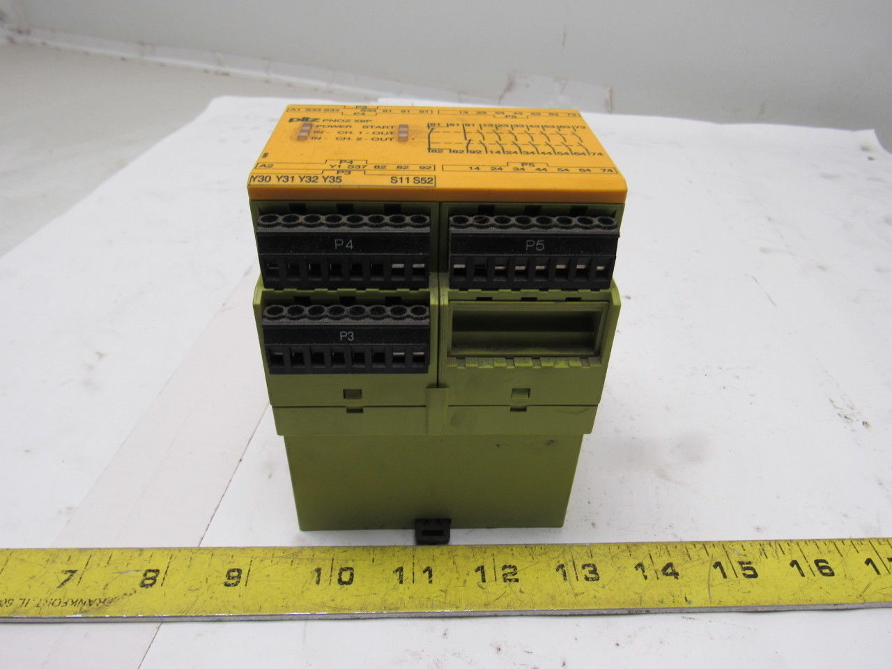 Pilz PNOZ X9P 777609 24 VDC 7 N/O 2 N/C 2SO Safety Relay Module