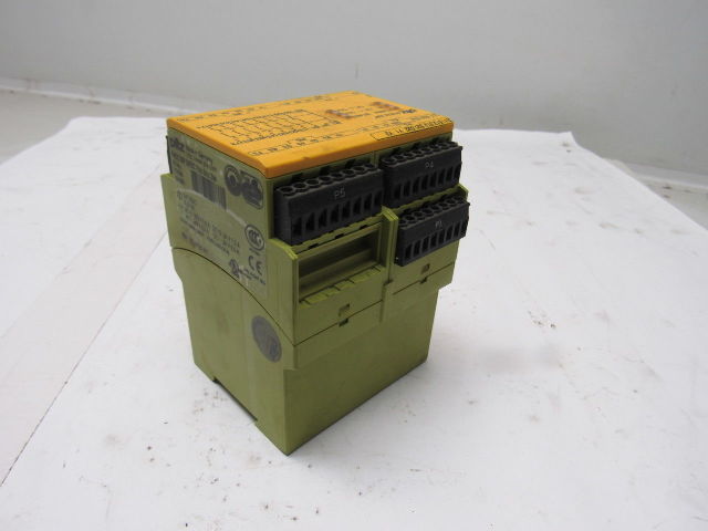Pilz PNOZ X9P 777609 24 VDC 7 N/O 2 N/C 2SO Safety Relay Module