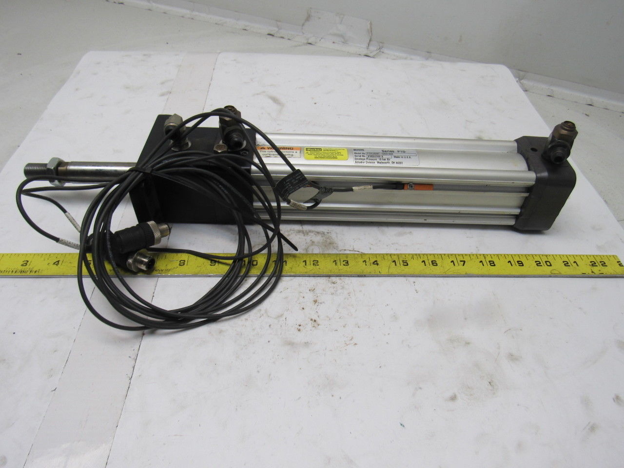 Parker P1D4L050MC-0200N1NNN 50mm Bore 20mm Stroke 10 Bar W/ Sensors